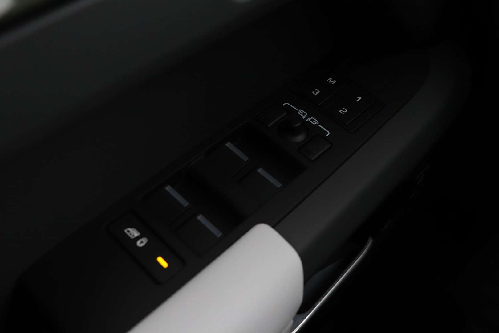 Land Rover Defender 110 Dynamic SE Edition P300e - 2026 - Joinsteer - #39