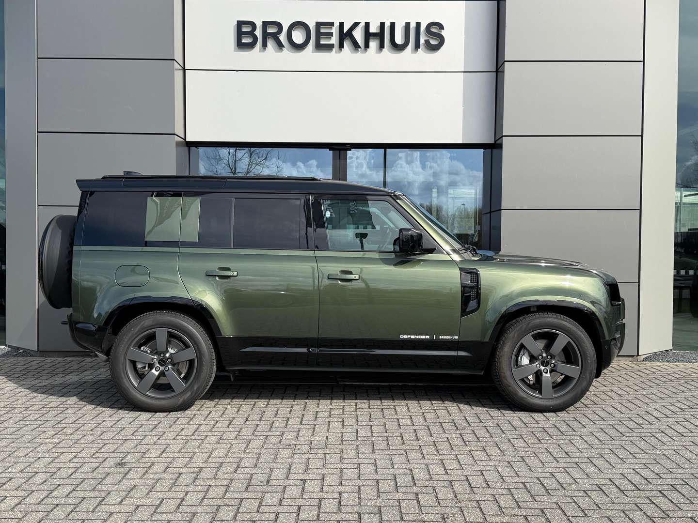 Land Rover Defender 110 X-Dynamic HSE P300e - 2026 - Joinsteer - #6