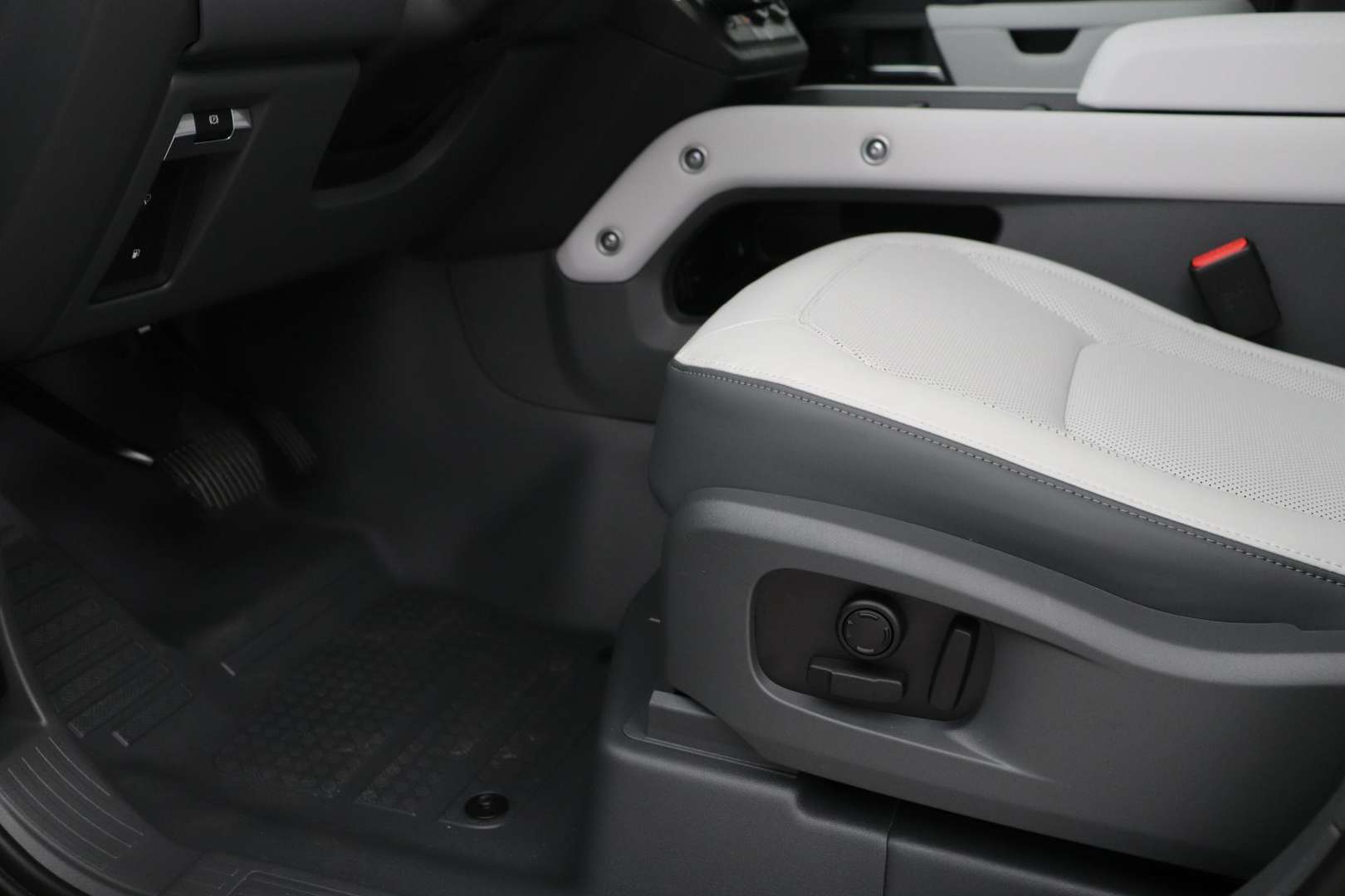 Land Rover Defender 110 Dynamic SE Edition P300e - 2026 - Joinsteer - #42