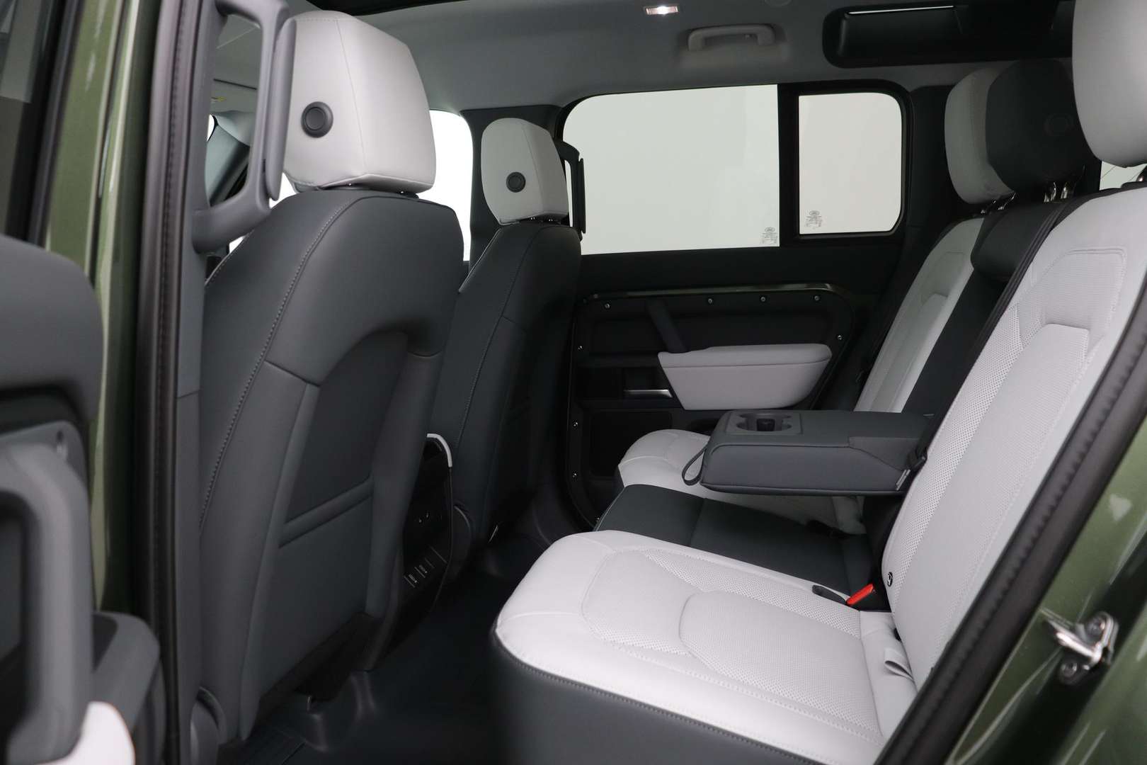 Land Rover Defender 110 Dynamic SE Edition P300e - 2026 - Joinsteer - #43