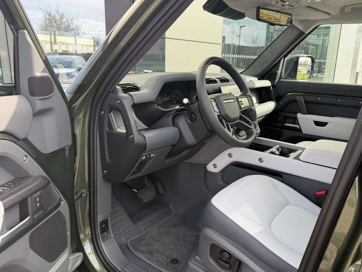 Land Rover Defender 110 X-Dynamic HSE P300e - 2026 - Joinsteer - #11