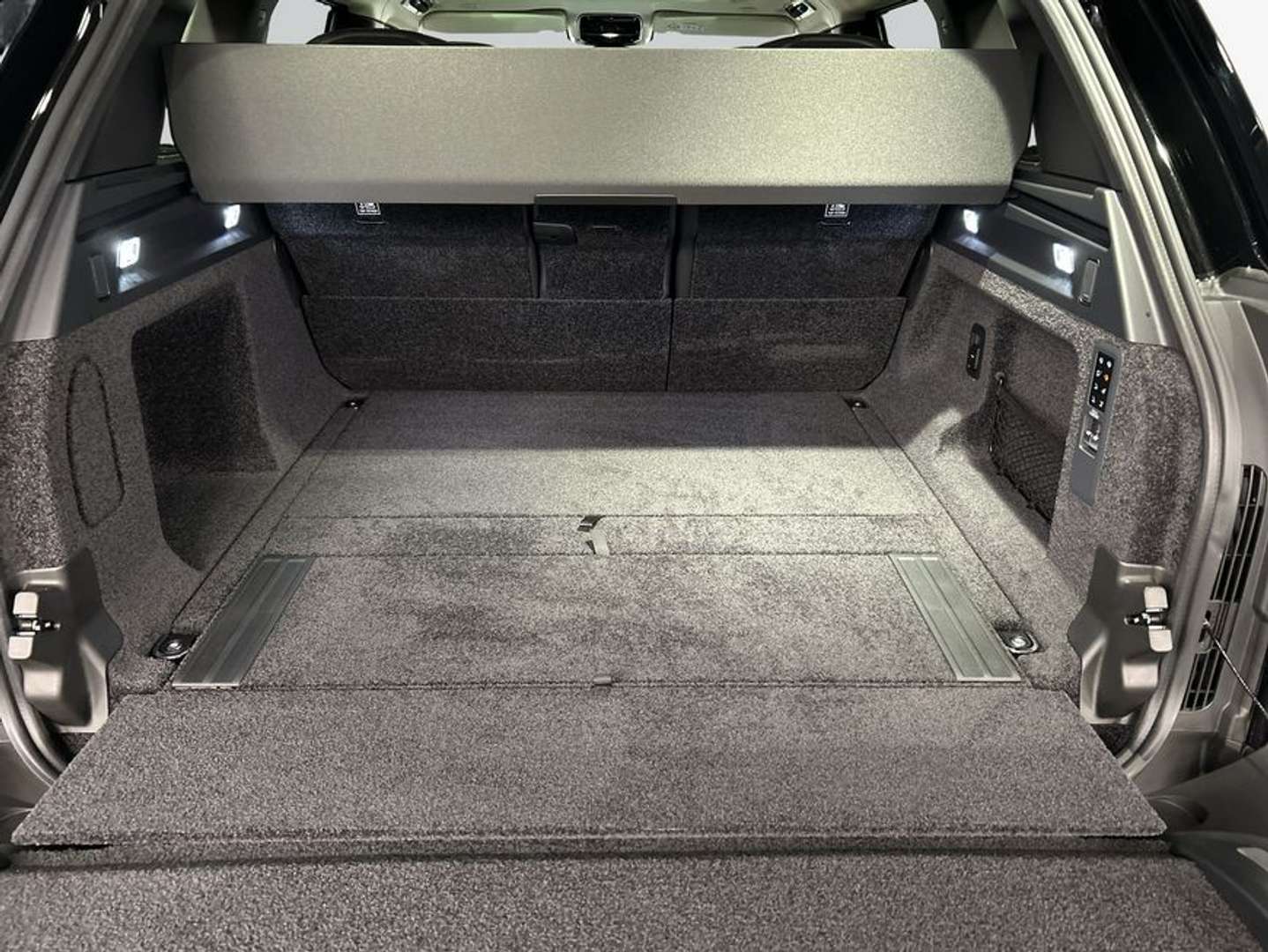 Land Rover Range Rover P550e Hybrid Autobiography - 2026 - Joinsteer - #11