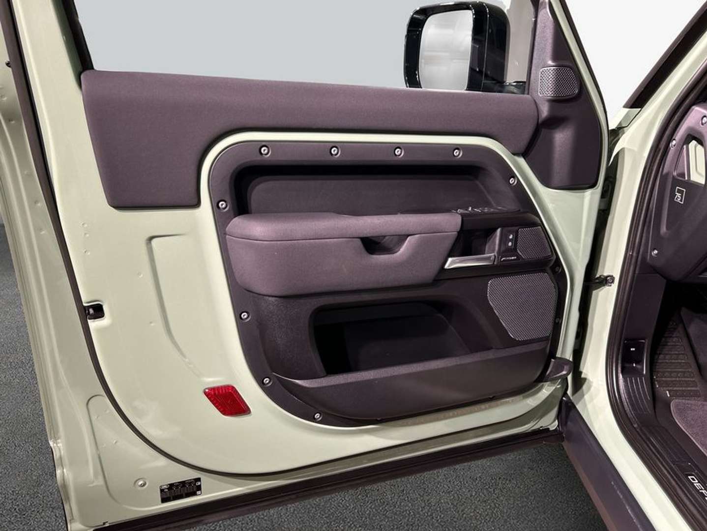 Land Rover Defender 90 D300 75th Limited Edition - 2023 - Joinsteer - #13