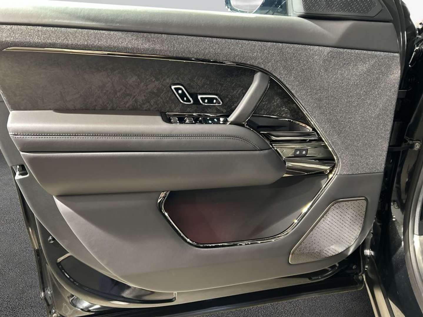 Land Rover Range Rover Sport D350 Autobiography 258 KW - 2026 - Joinsteer - #13