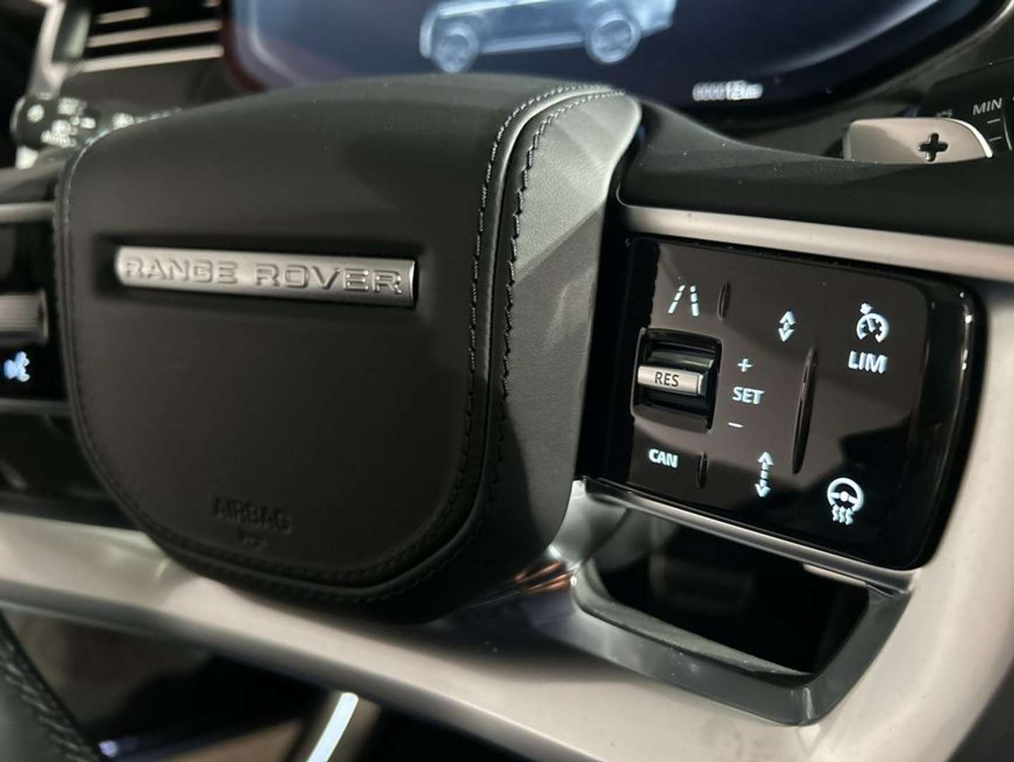 Land Rover Range Rover P550e Hybrid Autobiography - 2026 - Joinsteer - #20