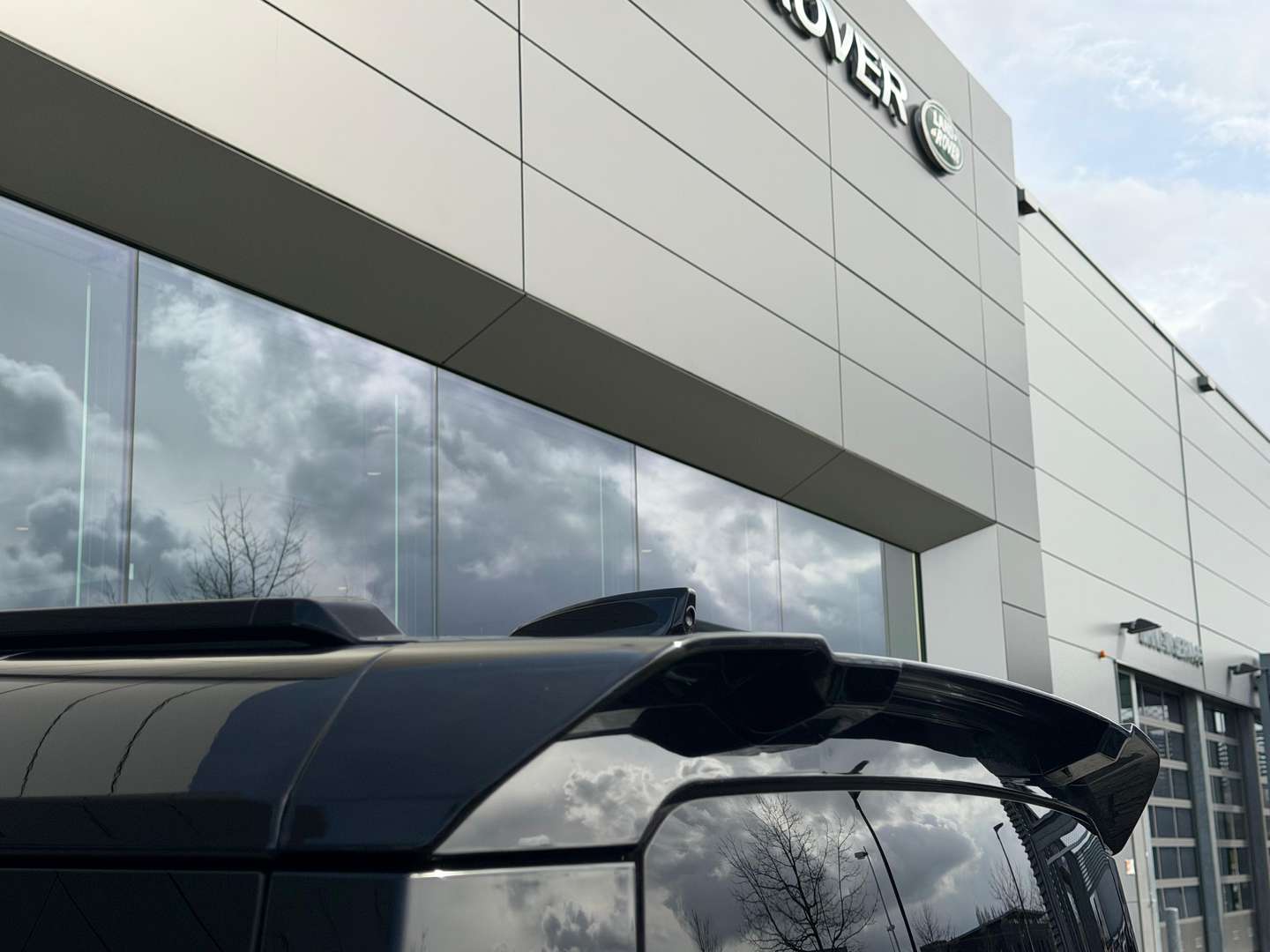 Land Rover Defender 110 X-Dynamic HSE P300e - 2026 - Joinsteer - #21