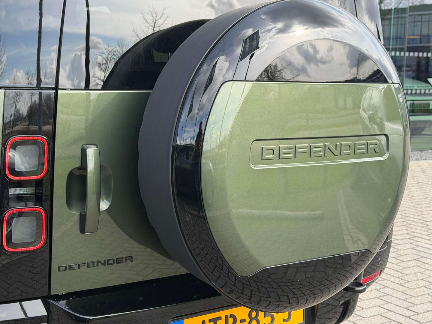 Land Rover Defender 110 X-Dynamic HSE P300e - 2026 - Joinsteer - #22