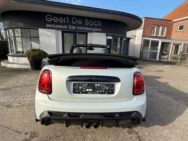 Mini Cabrio JCW Cooper S — photo 9