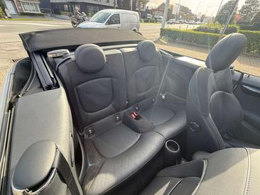 Mini Cabrio JCW Cooper S — photo 12