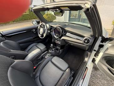 Mini Cabrio JCW Cooper S — photo 20