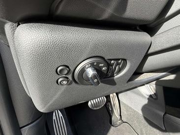 Mini Cabrio JCW Cooper S — photo 28