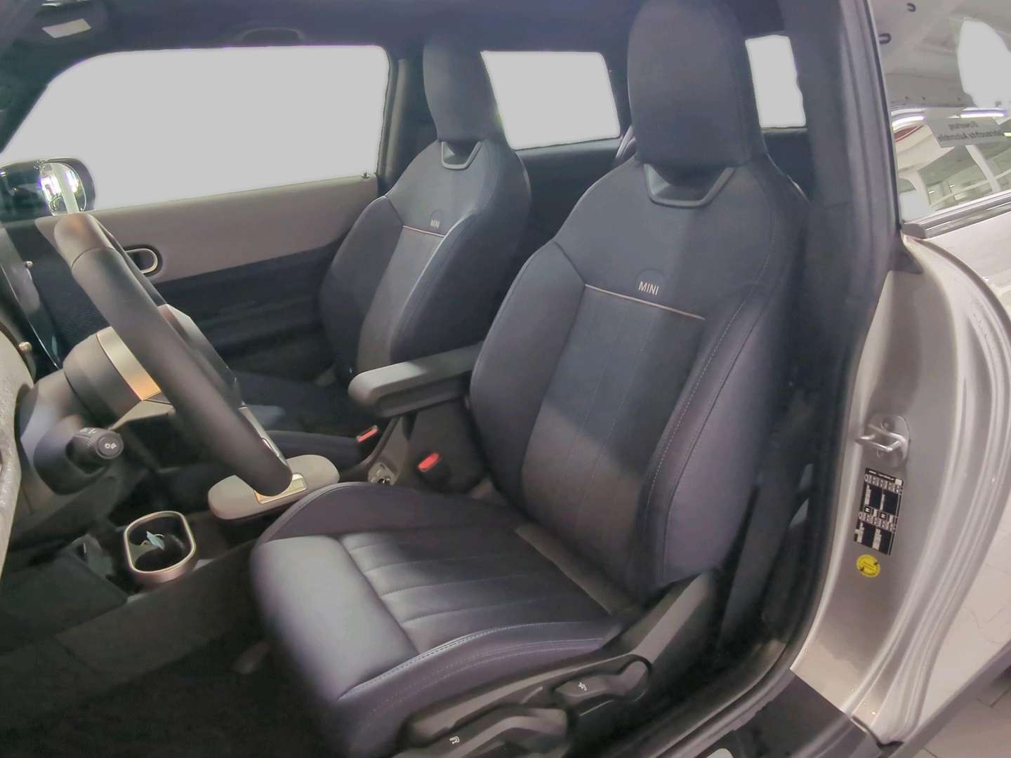 Mini Hatch Favoured Cooper S - 2024 - Joinsteer - #18