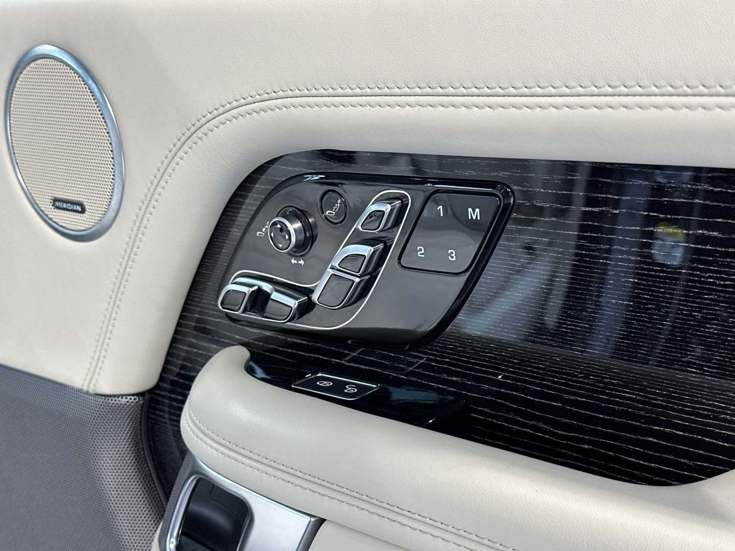 Land Rover Range Rover P400e Autobiography - 2019 - Joinsteer - #9