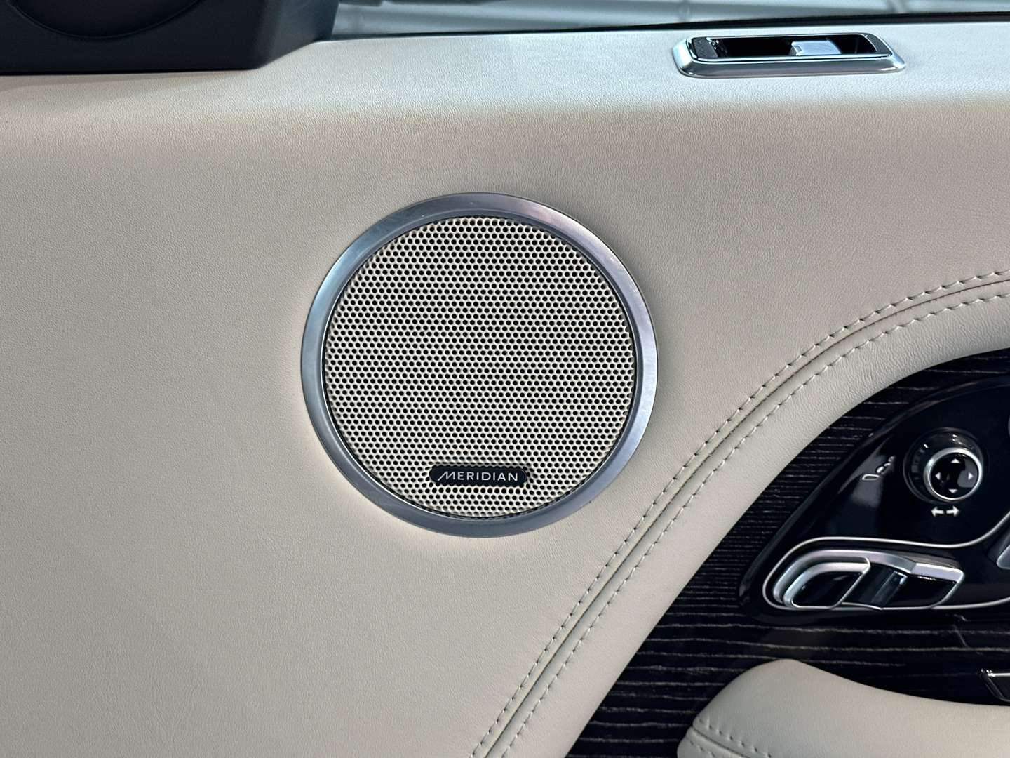 Land Rover Range Rover P400e Autobiography - 2019 - Joinsteer - #11