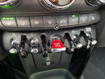 Mini Cabrio COOPER S — photo 13