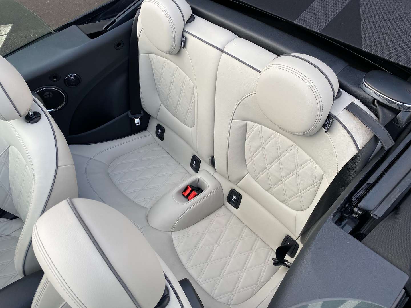 Mini Cabrio Cooper S - 2021 - Joinsteer - #15