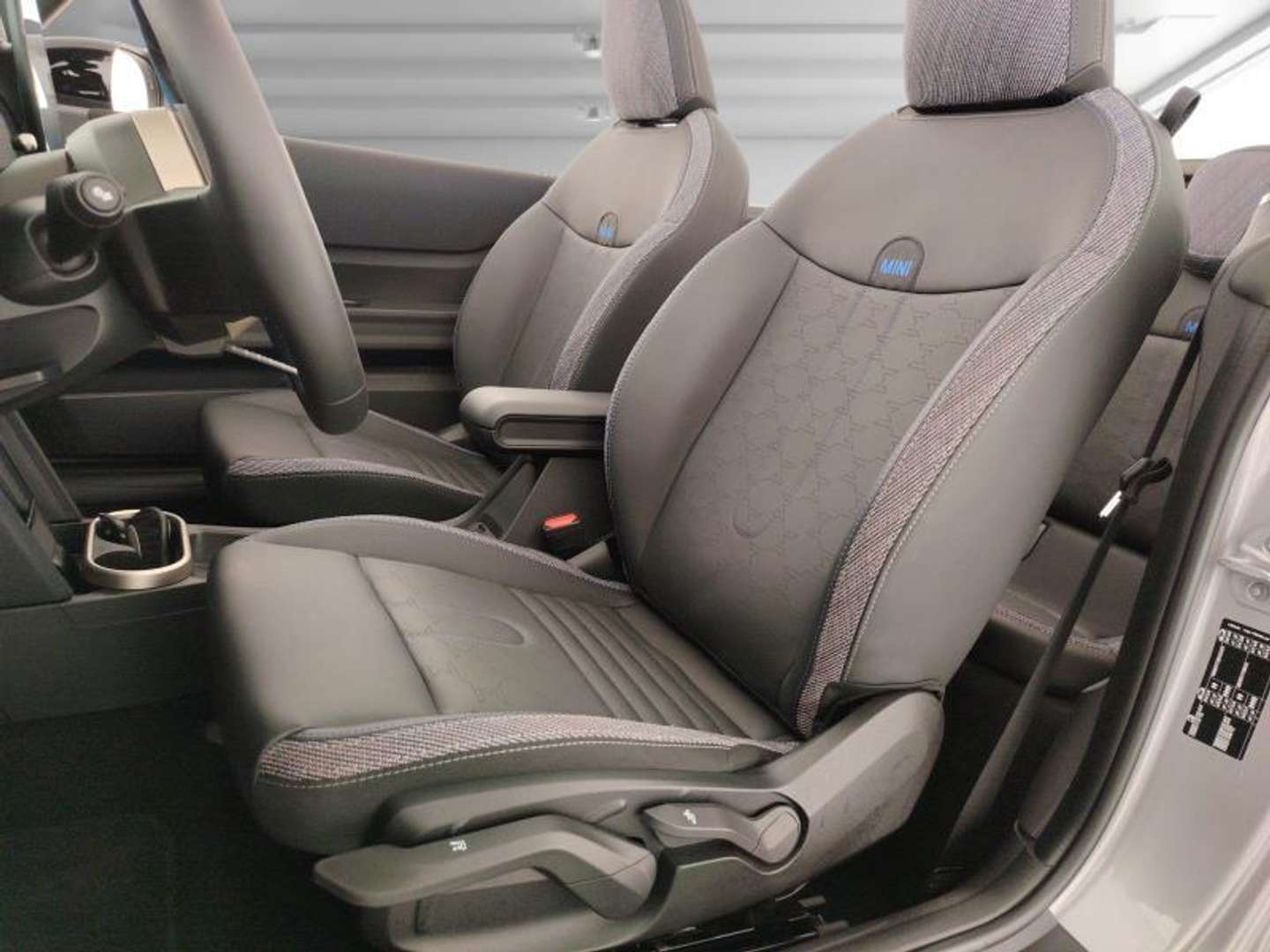Mini Cabrio Classic Cooper - 2025 - Joinsteer - #7