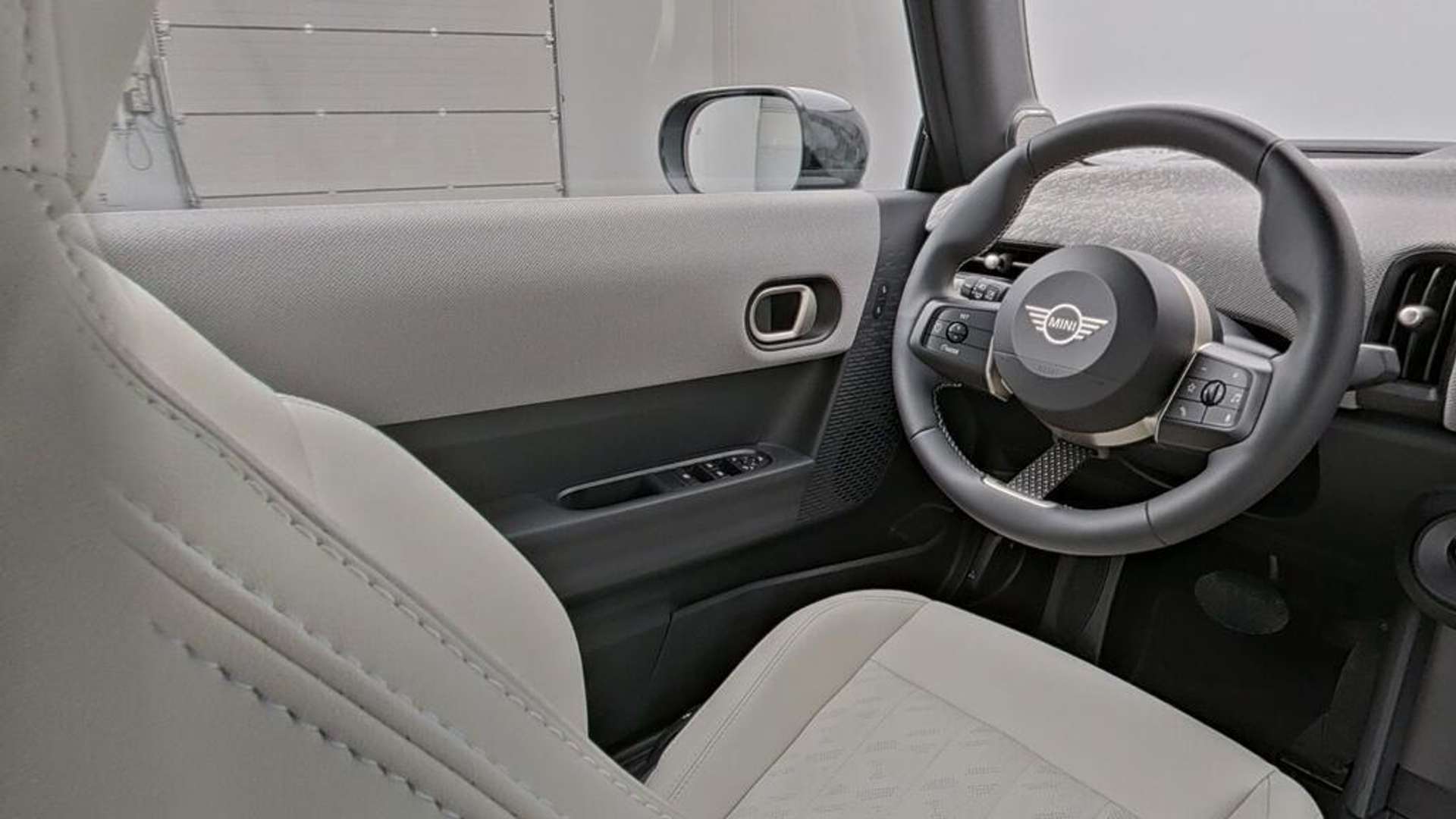 Mini Cabrio Favoured Cooper - 2025 - Joinsteer - #22