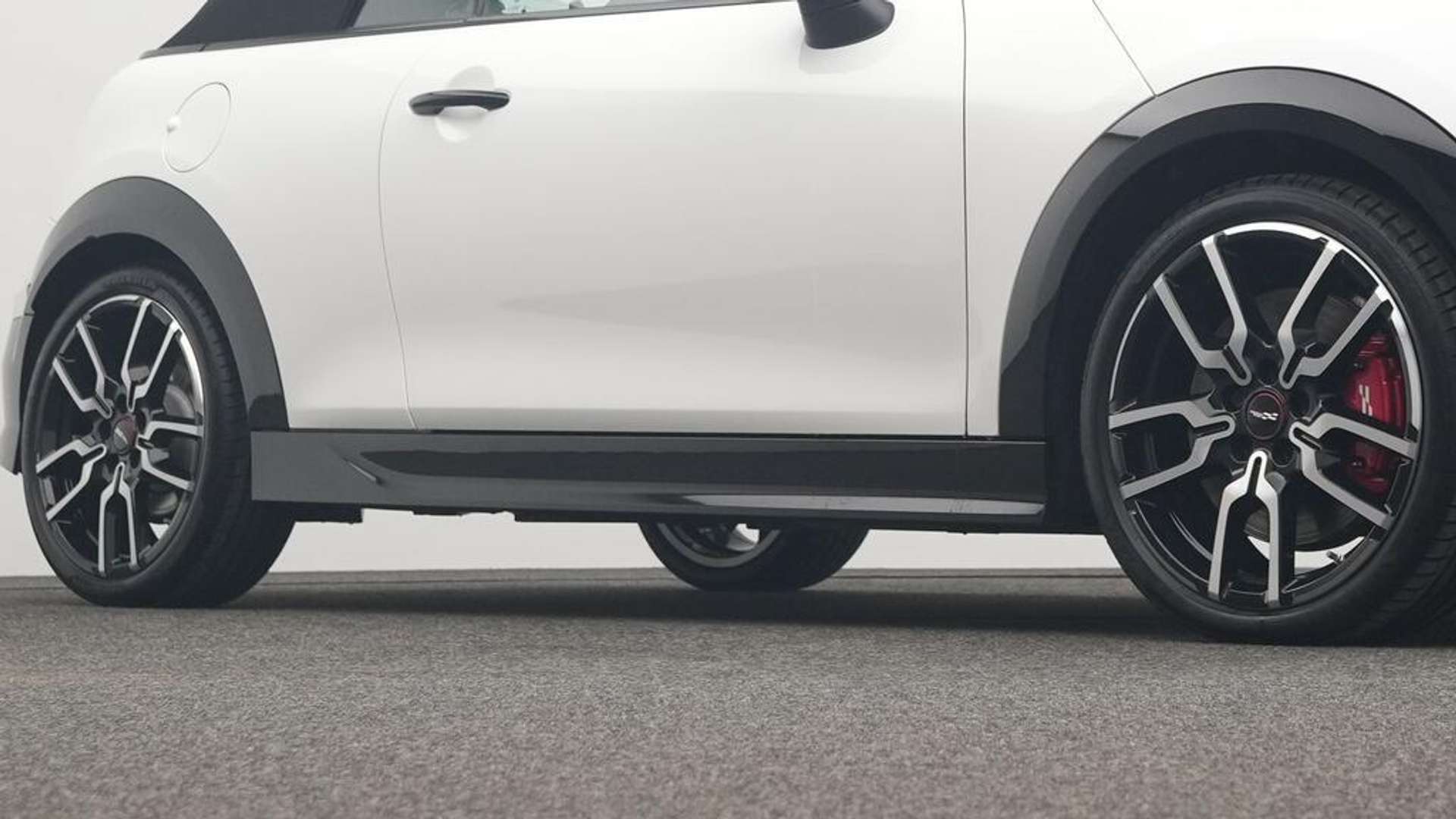 Mini Cabrio John Cooper Works - 2025 - Joinsteer - #17