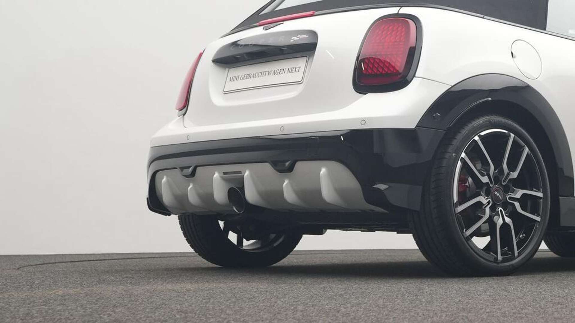 Mini Cabrio John Cooper Works - 2025 - Joinsteer - #21