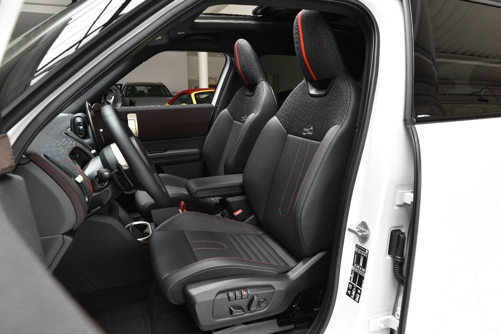 Mini Countryman John Cooper Works - 2024 - Joinsteer - #8