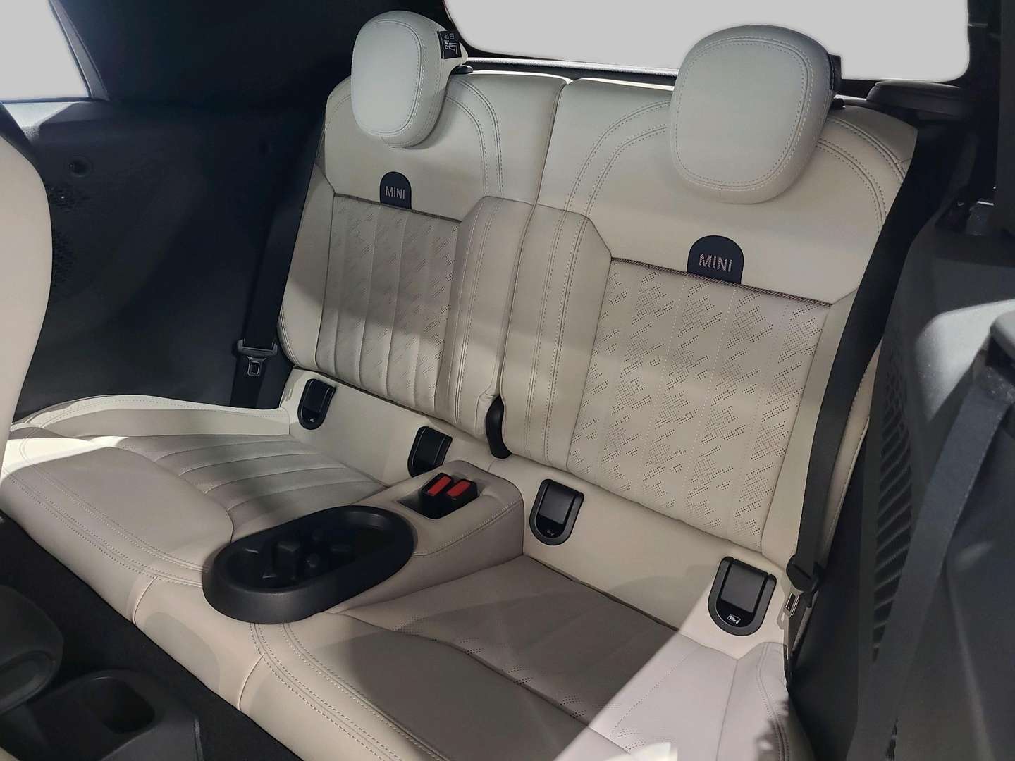 Mini Cabrio Favoured Cooper - 2025 - Joinsteer - #19