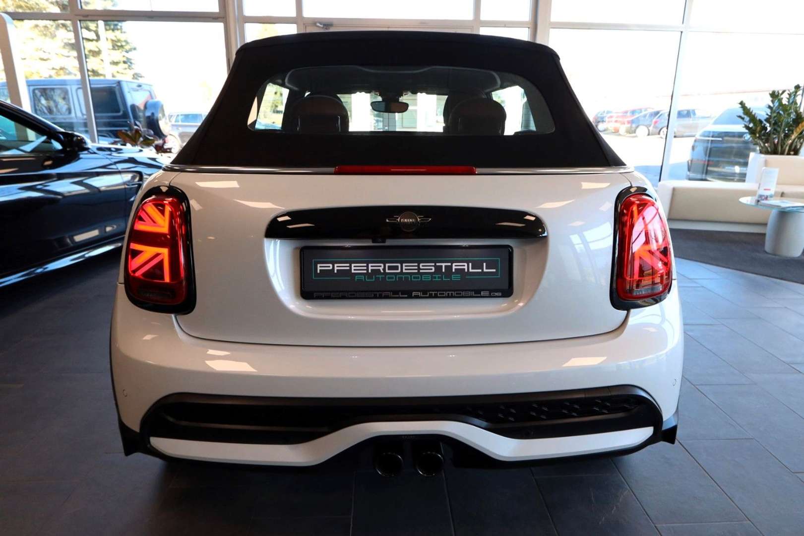 Mini Cabrio Classic Cooper S - 2024 - Joinsteer - #6