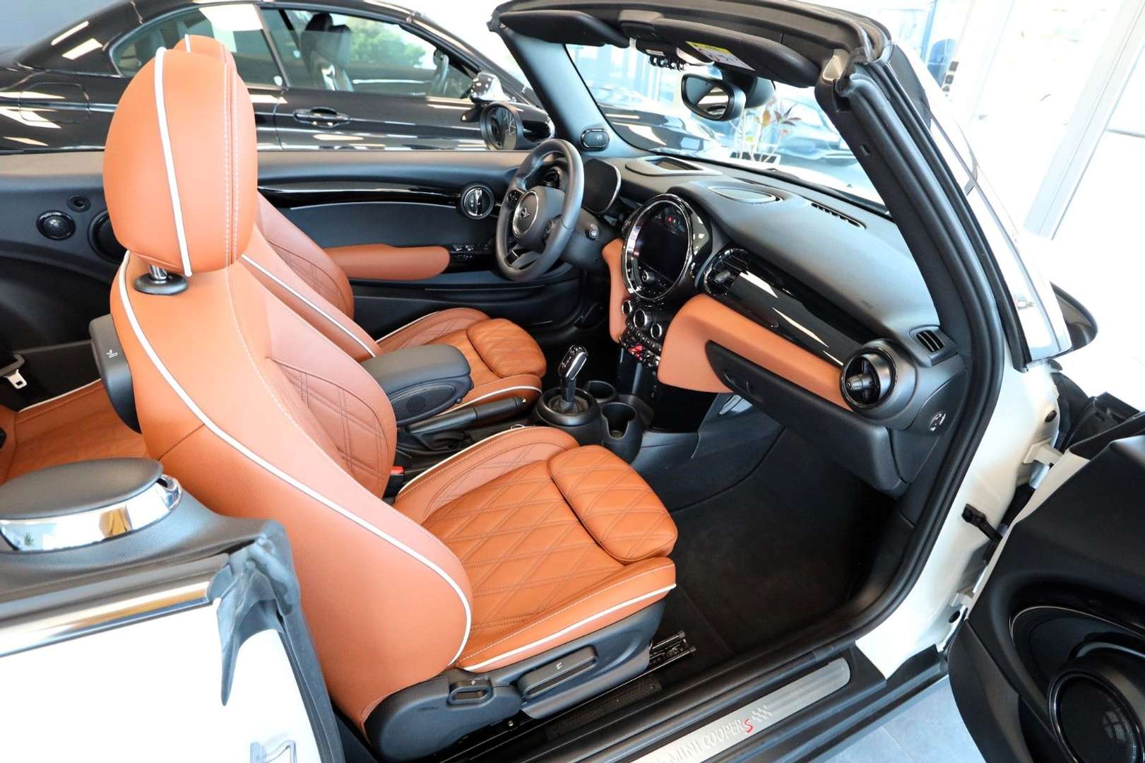 Mini Cabrio Classic Cooper S - 2024 - Joinsteer - #12