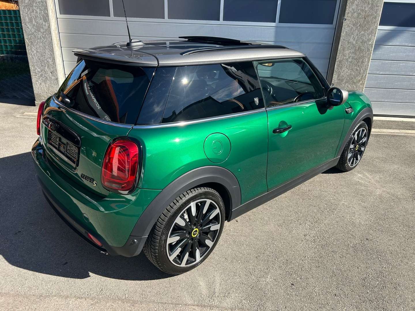 Mini Electric Yours Cooper SE - 2023 - Joinsteer - #14