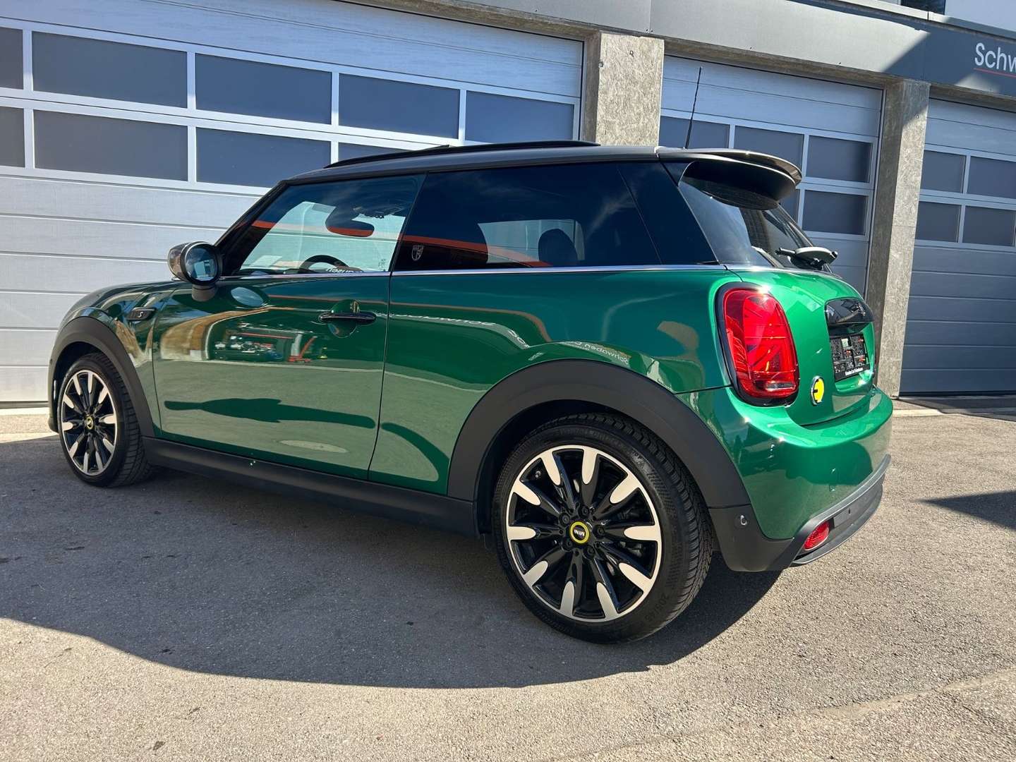 Mini Electric Yours Cooper SE - 2023 - Joinsteer - #19