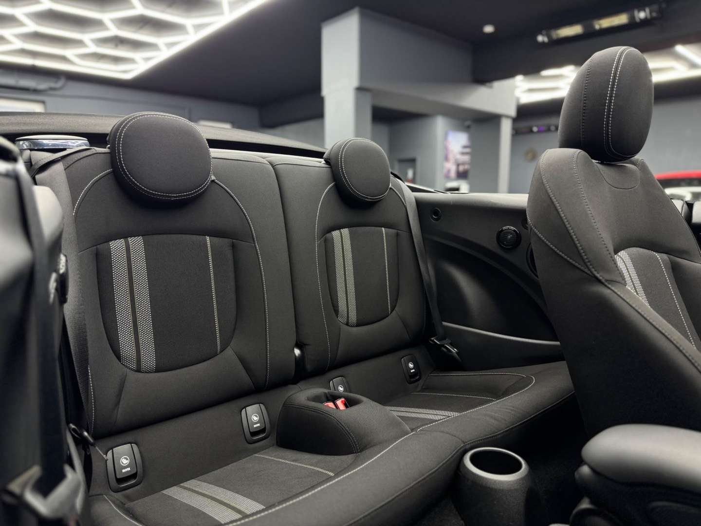 Mini Cabrio Cooper S - 2023 - Joinsteer - #33