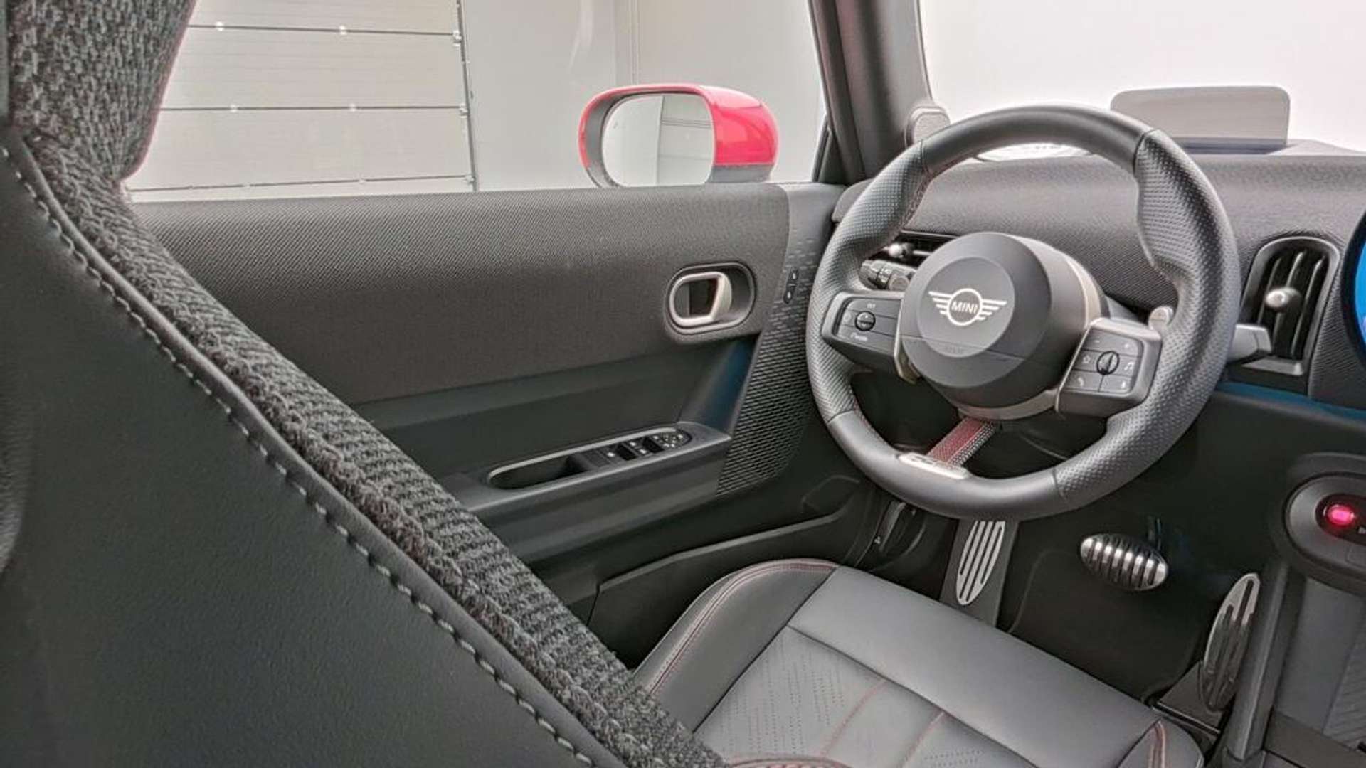 Mini Cabrio John Cooper Works - 2025 - Joinsteer - #22