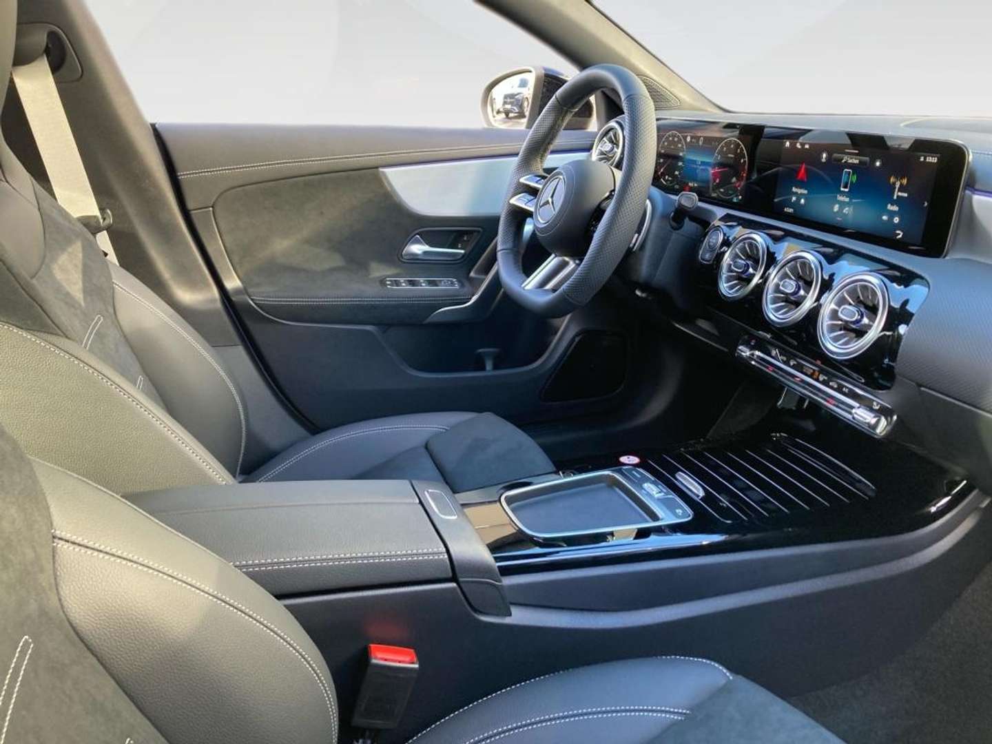 Mercedes CLA 180 AMG Line - 2026 - Joinsteer - #9