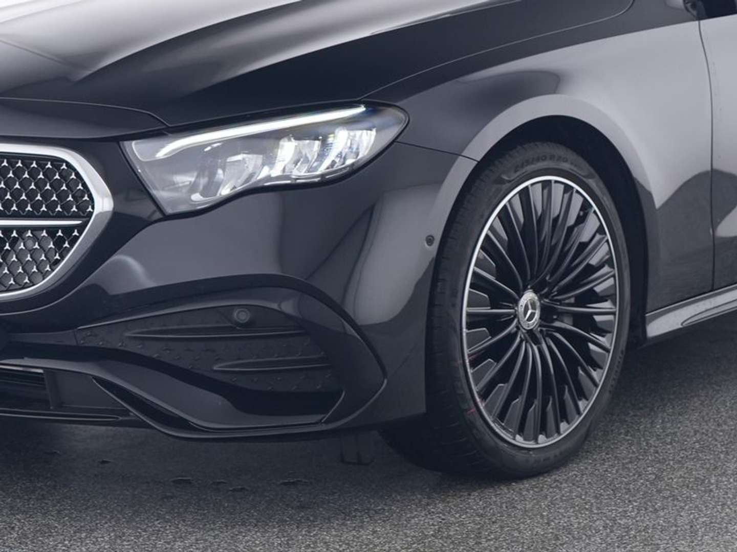 Mercedes Classe E 220 Night Edition - 2025 - Joinsteer - #3