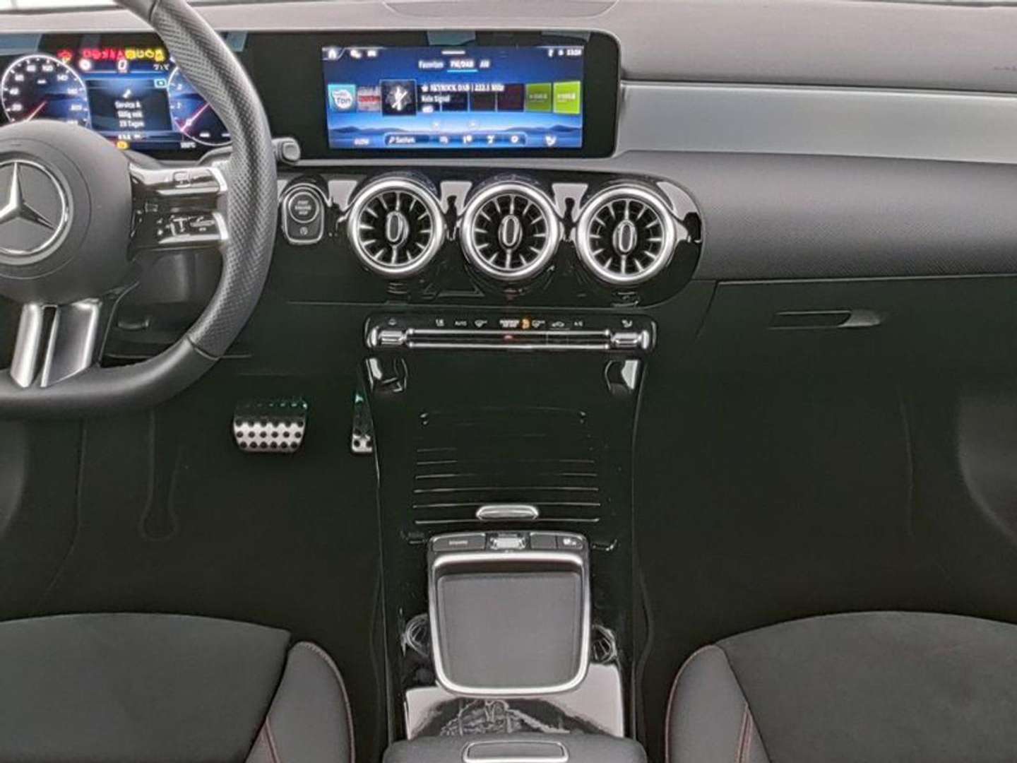 Mercedes Classe A 200 AMG Line - 2025 - Joinsteer - #6