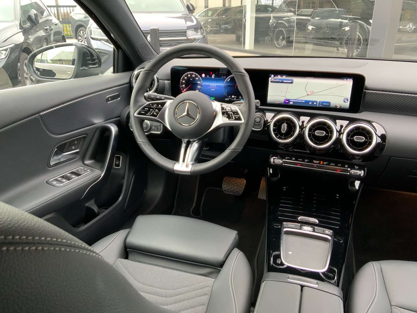 Mercedes Classe A 250 E 250 Progressive - 2025 - Joinsteer - #11