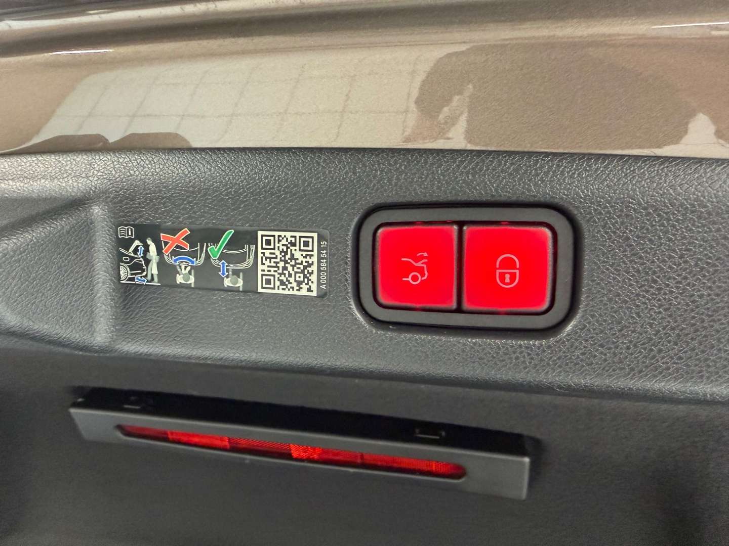 Mercedes Classe E 220 AMG-Line - 2024 - Joinsteer - #42