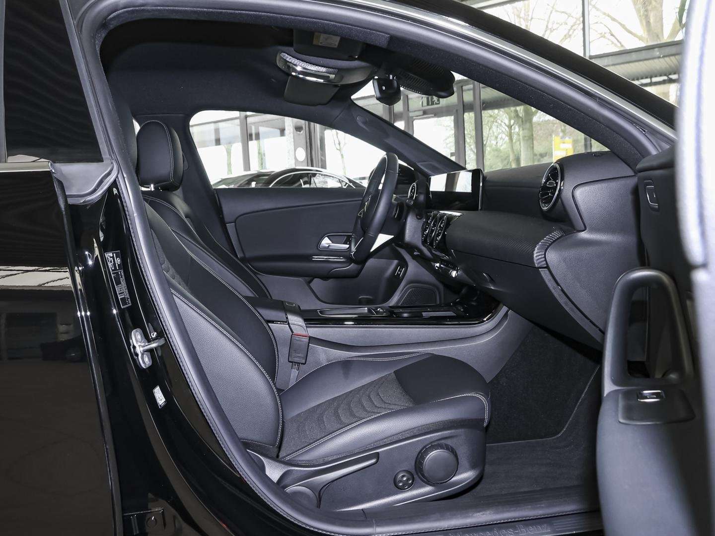 Mercedes CLA 200 - 2024 - Joinsteer - #5