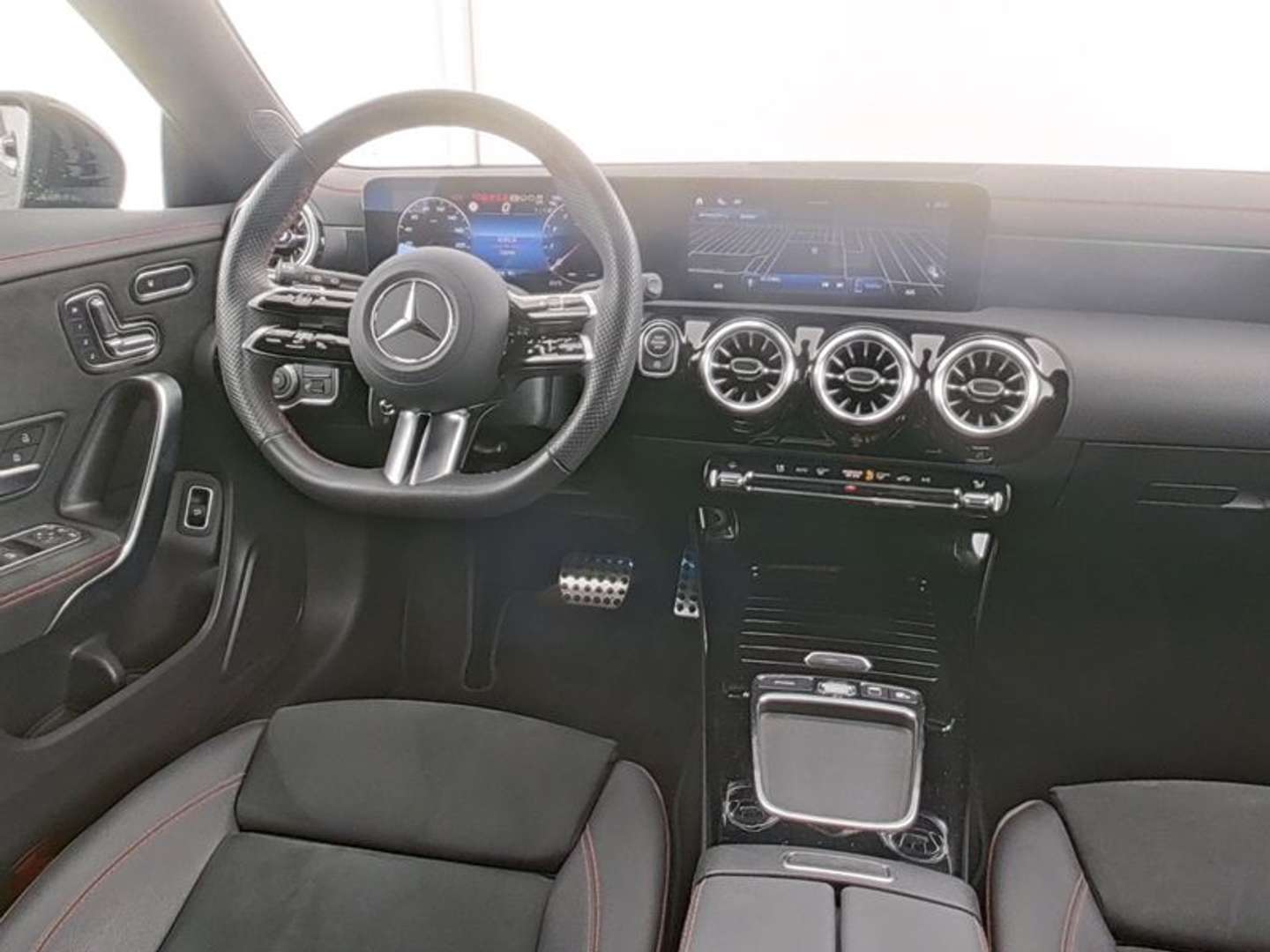 Mercedes CLA Shooting Break 200 AMG LINE - 2025 - Joinsteer - #4