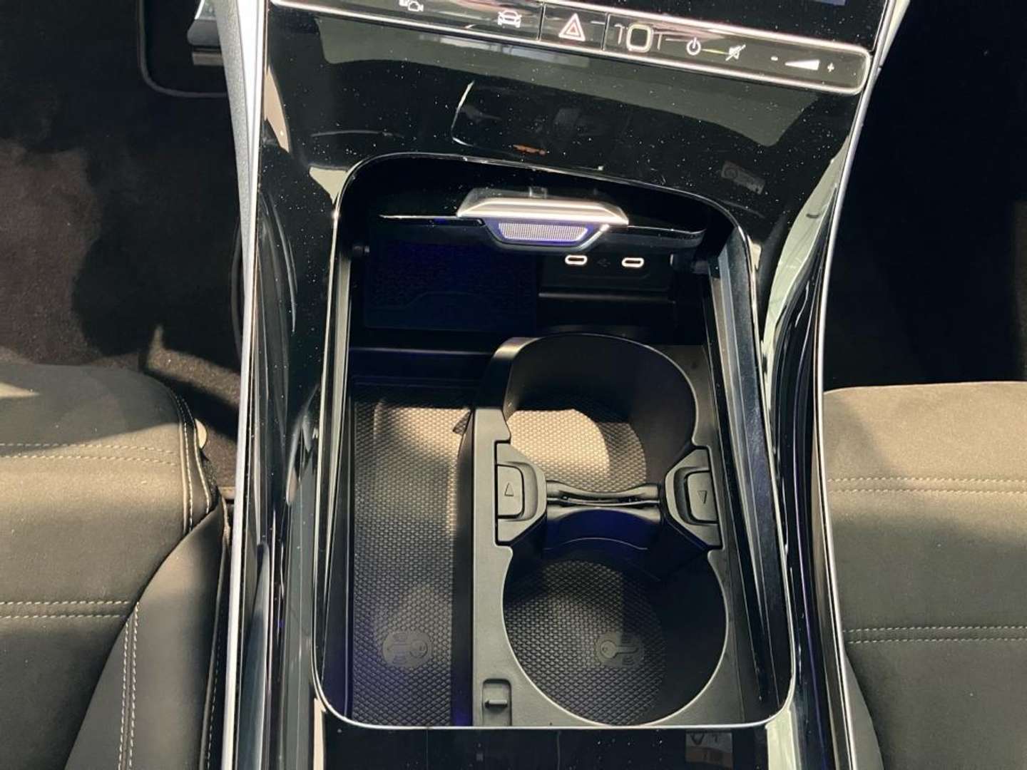 Mercedes CLE 200 AMG Line - 2025 - Joinsteer - #25