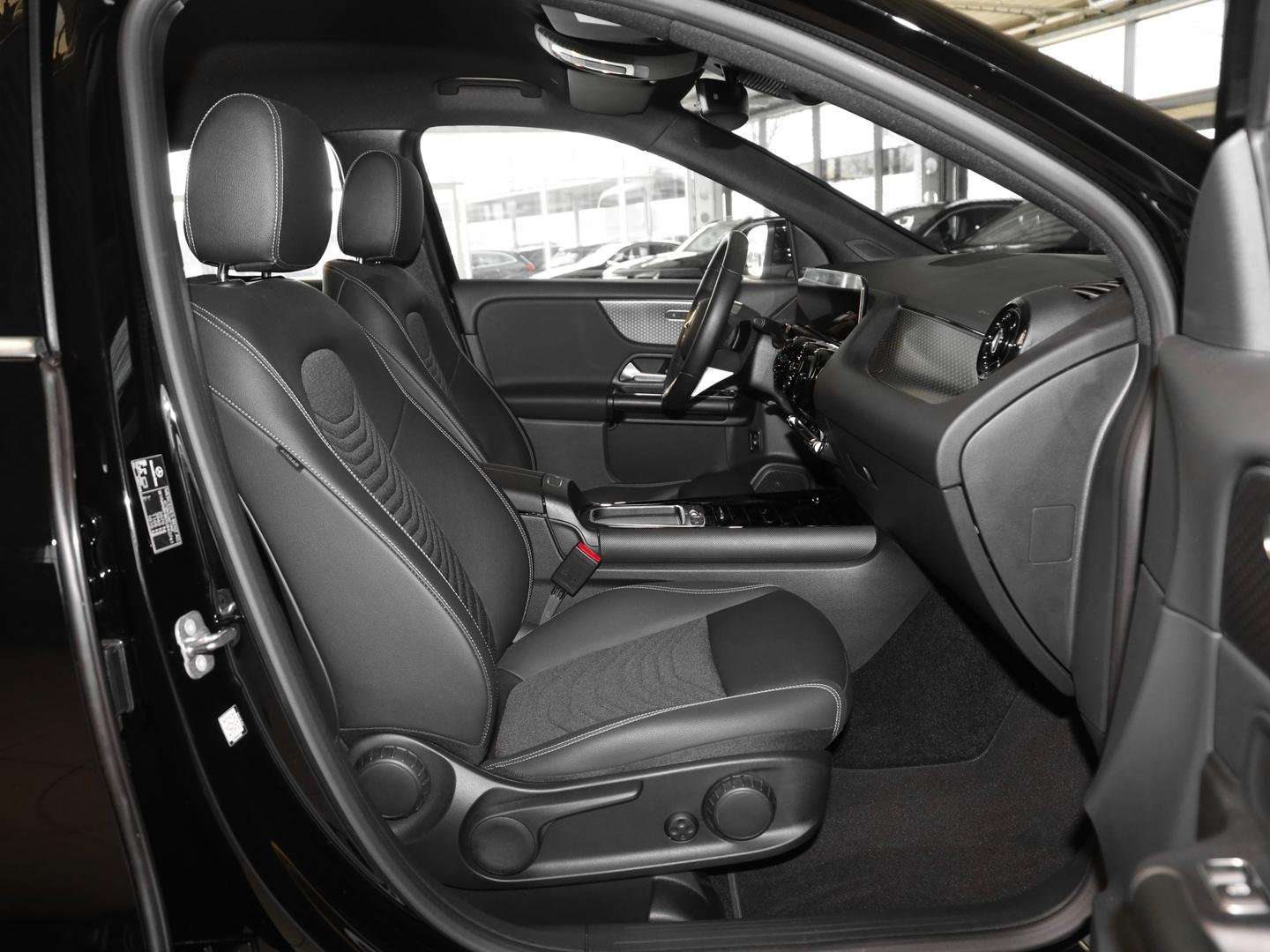 Mercedes GLA 200 - 2024 - Joinsteer - #5