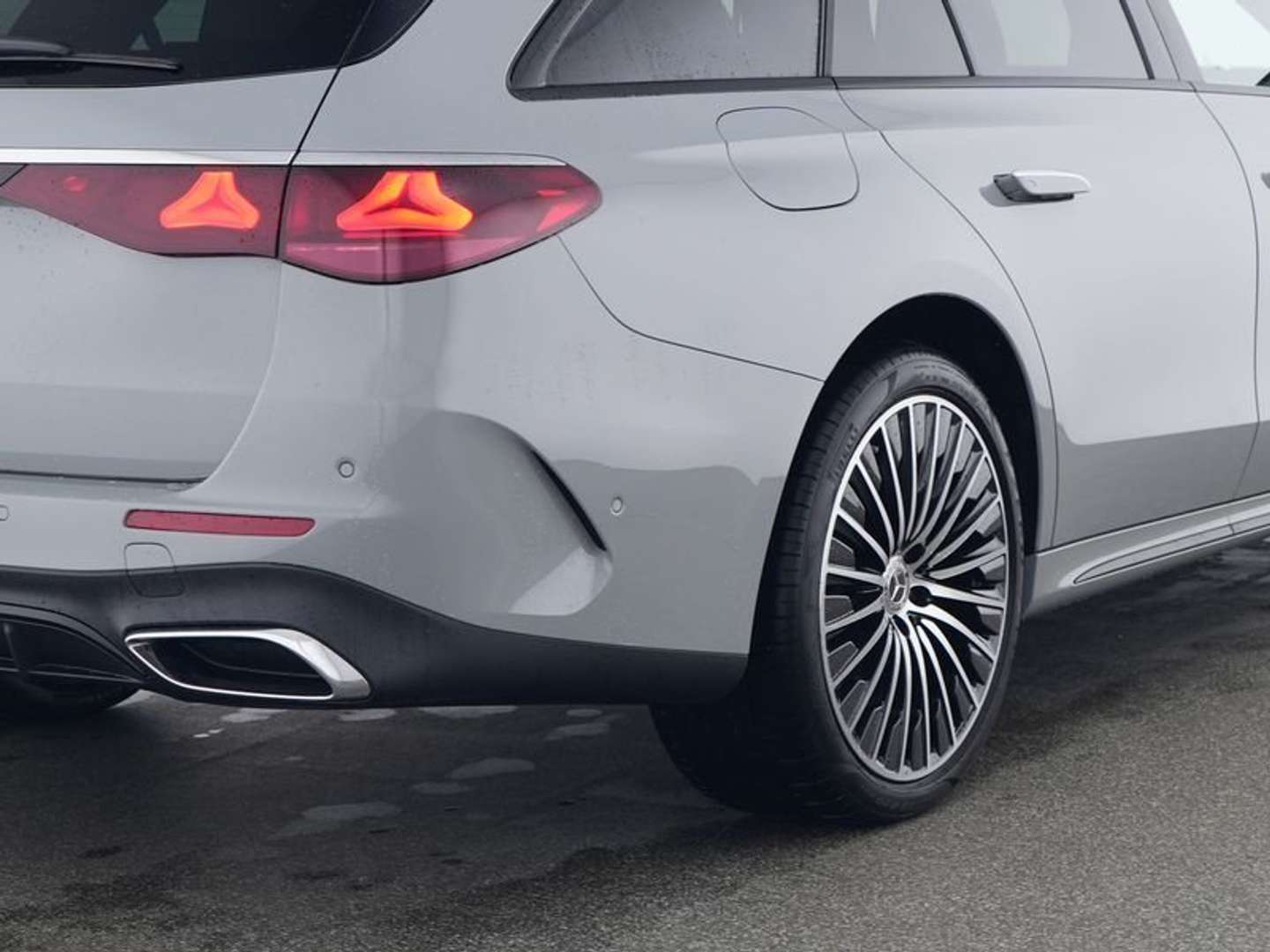 Mercedes Classe E 220 AMG-Line - 2023 - Joinsteer - #4