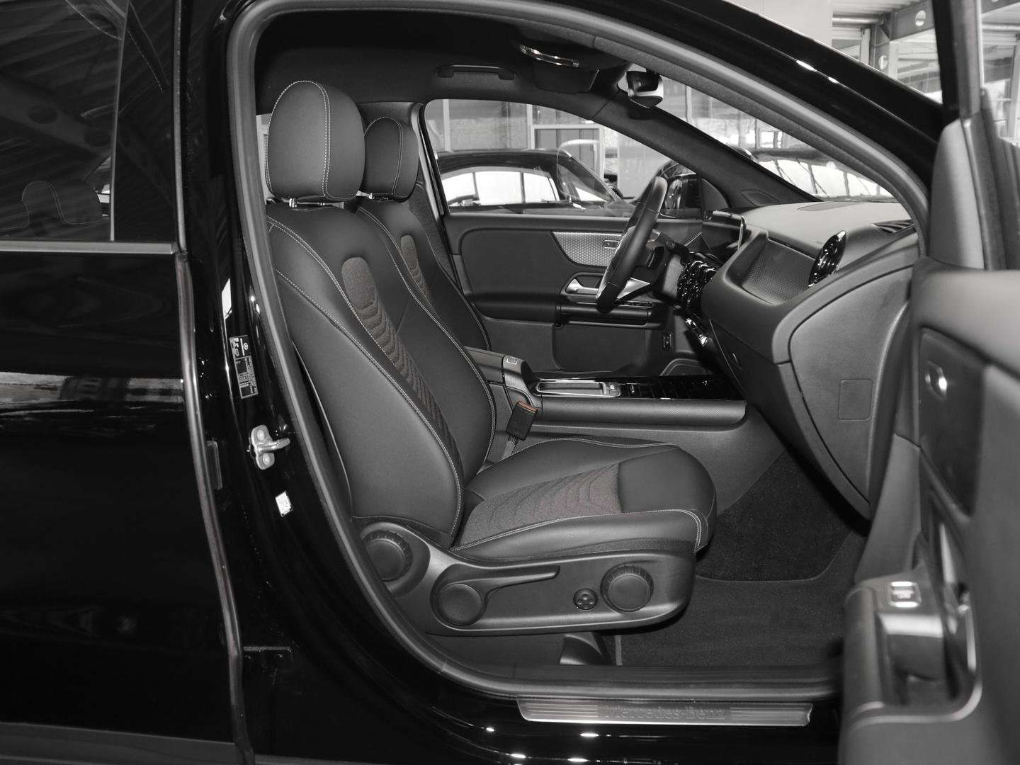 Mercedes GLA 200 - 2024 - Joinsteer - #5