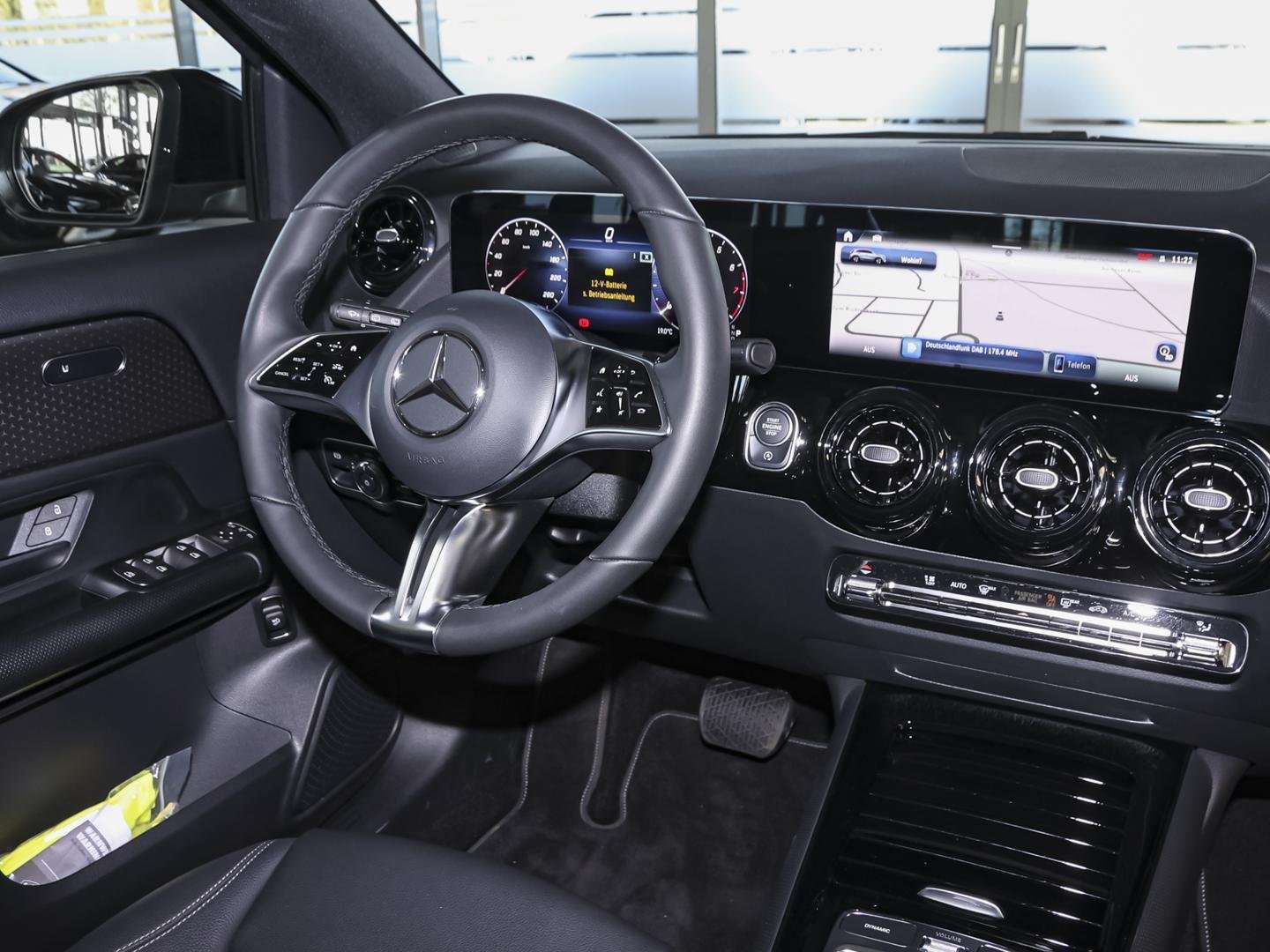 Mercedes GLA 200 Advanced - 2024 - Joinsteer - #6