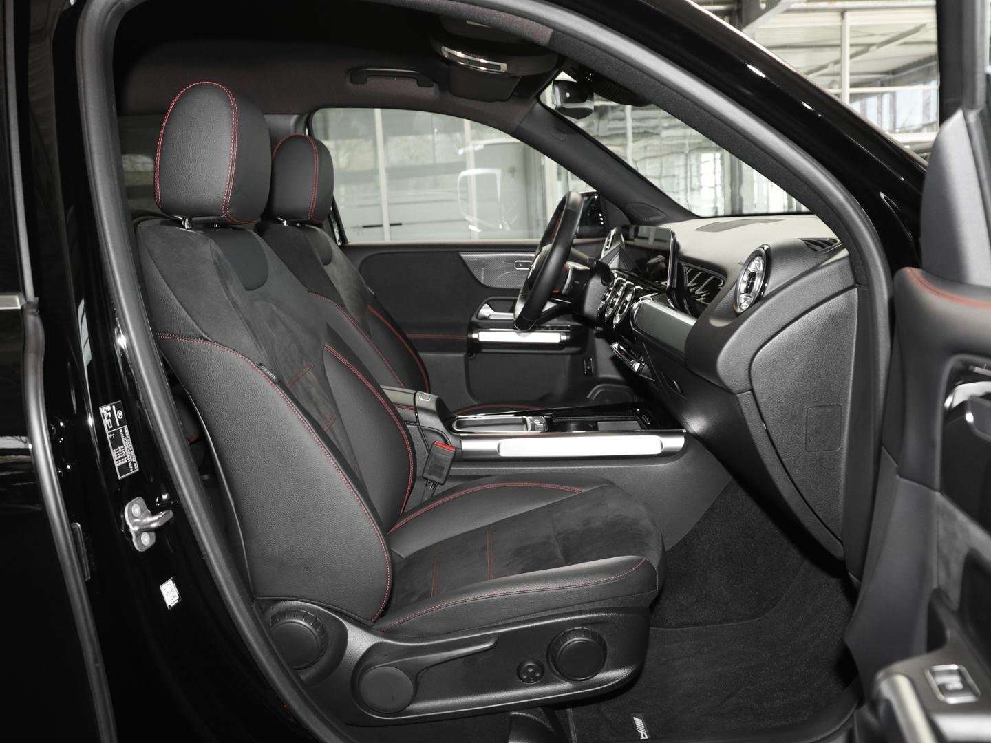 Mercedes GLB 200 AMG Line - 2025 - Joinsteer - #5