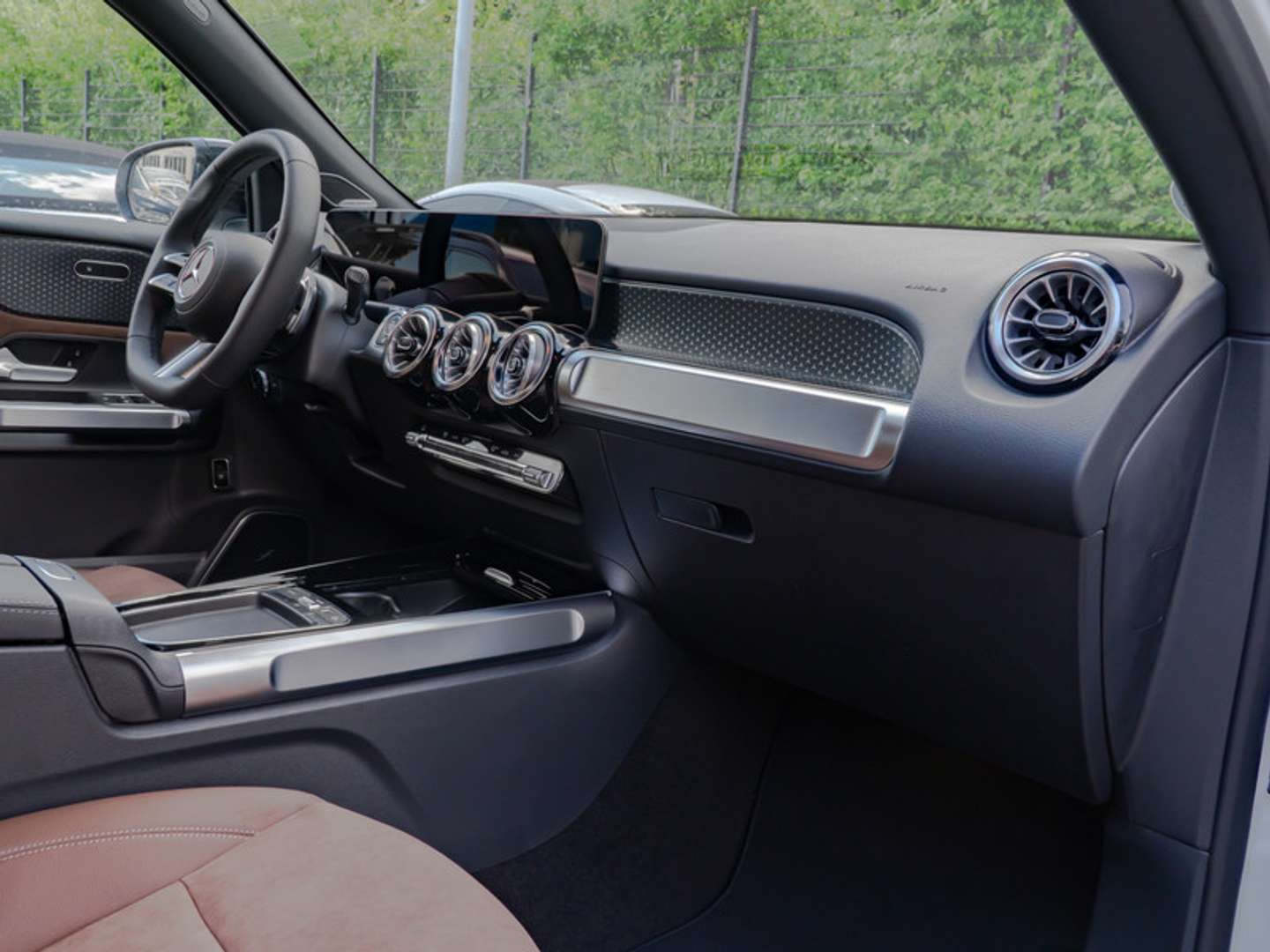 Mercedes GLB 220 Night Edition - 2025 - Joinsteer - #8