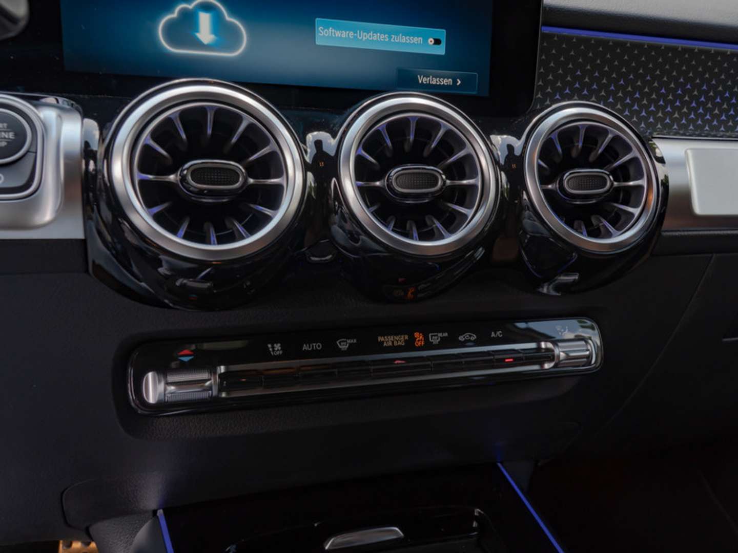 Mercedes GLB 220 Night Edition - 2025 - Joinsteer - #17