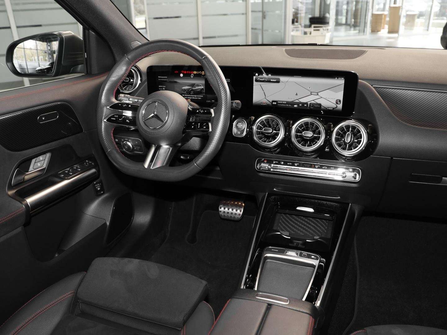 Mercedes GLA 200 AMG Line - 2024 - Joinsteer - #7