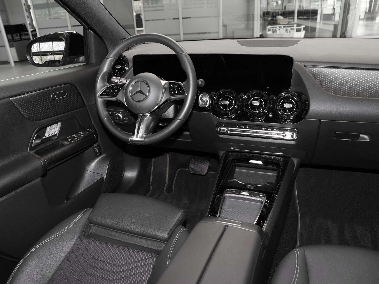 Mercedes GLA 200 Advanced - 2024 - Joinsteer - #7