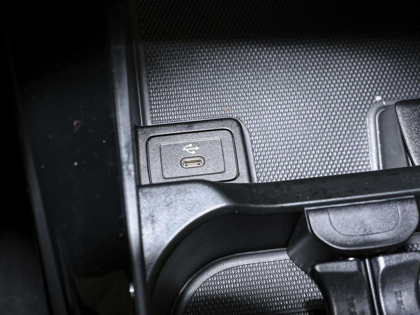 Mercedes CLA 200 Progressive - 2025 - Joinsteer - #13